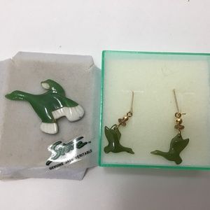 VTG Canadian Jade Goose on Gold Hooks and Jade Animal Brooch